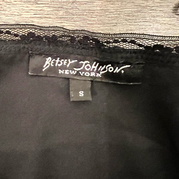 🚫SOLD🚫 Vintage Betsey Johnson Mesh & Lace Floral Dress - Picture 4 of 6